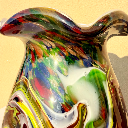 Hand-Blown Vintage Multicolor Art Glass Vase – Swirl Pattern, Ruffled Rim, One-of-a-Kind Retro Decor